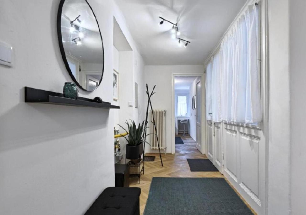 Luxurious, 2 Min To Casino And Roemertherme Apartment Baden Bagian luar foto